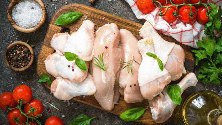 Easy chicken meals with fresh herbs and tomatoes – healthy high-protein chicken recipe